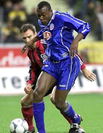 仅仅关乎两 仅仅关乎两